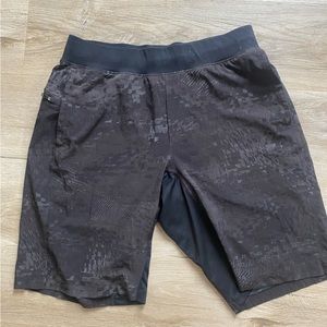 Men’s Lulu 9” Linerless Short